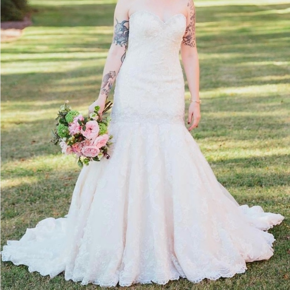 Mermaid Sweetheart Champagne Lace Wedding Dress - Picture 4 of 15
